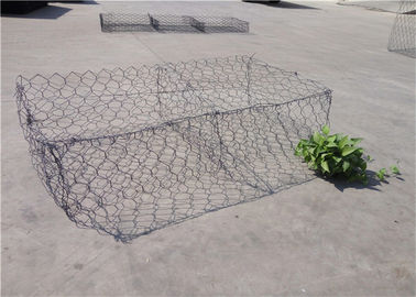 Διπλάσιο - στριμμένα εξαγωνικά Gabion πλέγματος ντυμένα PVC κλουβιά Gabion καλωδίων πέτρινα