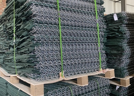 50x50mm Μέγεθος τρύπας Στρατιωτικές αμμοφραγίδες με 250G-300G/M2 Γεωτεξτύλιο πράσινο χρώμα