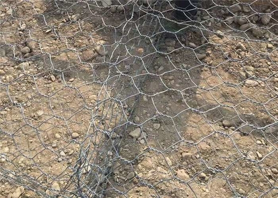 Καυτό βυθισμένο γαλβανισμένο κλουβί πλέγματος Gabion υψηλής έντασης για την αναδημιουργία ποταμών