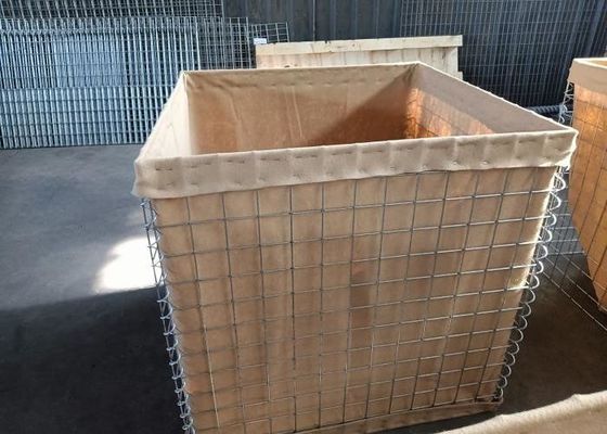 Εργατικά αμμοφραγίσματα για κρίσιμες υποδομές