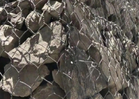 Το γκρίζο PVC έντυσε το εξαγωνικό πλαίσιο 2.8mm Gabion διάμετρος καλωδίων