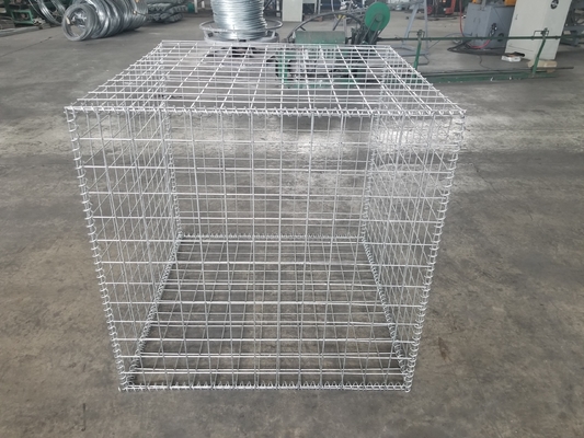 100*100mm Μέγεθος τρύπας Στρατιωτικά εμπόδια  Ζυγισμένα μετά την συγκόλληση για αποτελεσματικό περιορισμό