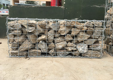 Ντυμένο Galfan Gabion καλωδίων πλέγματος ασημένιο χρώμα σχεδίων Gabion επιτροπών εσωτερικό