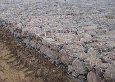 Το βαριά γαλβανισμένα στρώμα/Galfan  Gabion έντυσε το ενωμένο στενά πλέγμα Gabions