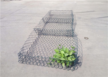 Ο ποταμός που εμποδίζει το PVC στρωμάτων Gabions και  έντυσε εύκολα συγκεντρωμένος