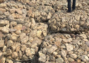 Υπερασπίστε τα κλουβιά τοίχων Gabion πλημμυρών/ντυμένα PVC πέτρινα κλουβιά Gabion